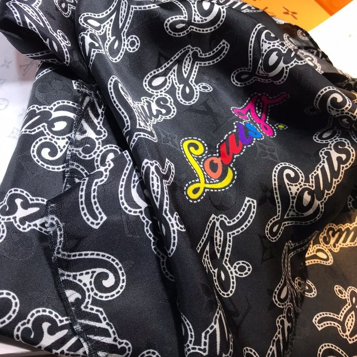 Louis Vuitton Scarf LVS00056